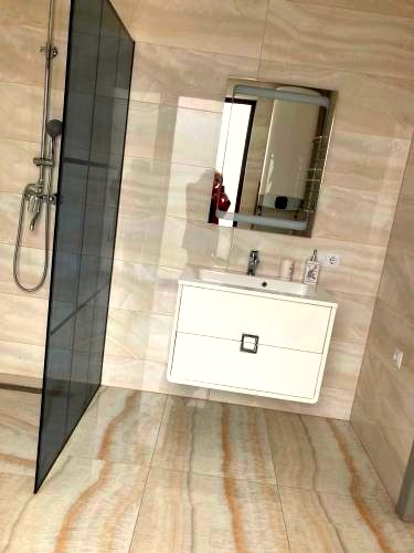 Bathroom at Golden Lemon